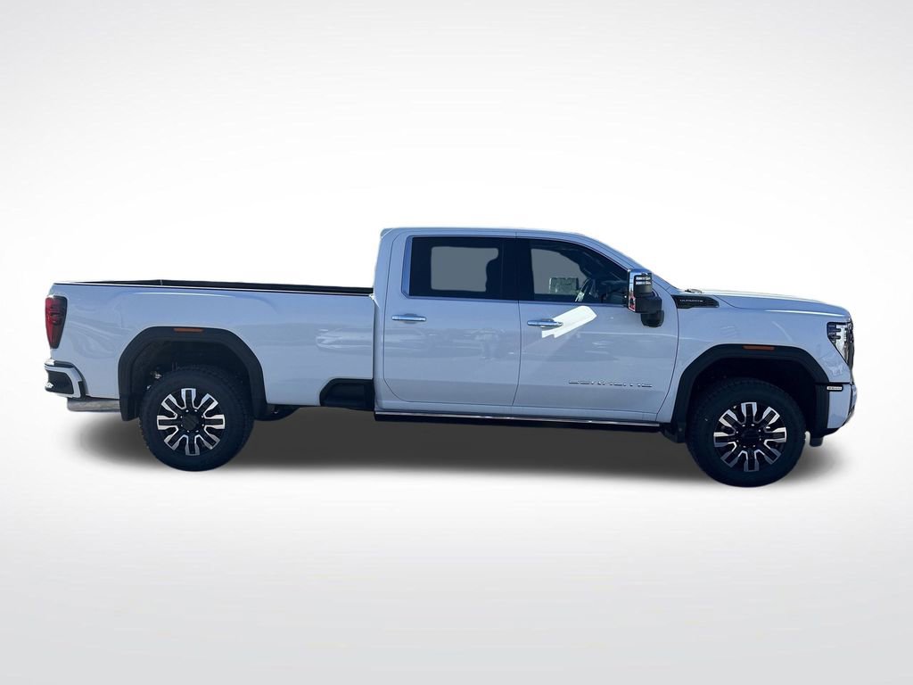 New 2026 GMC Sierra 3500 Denali Ultimate AWD/4WD image 9