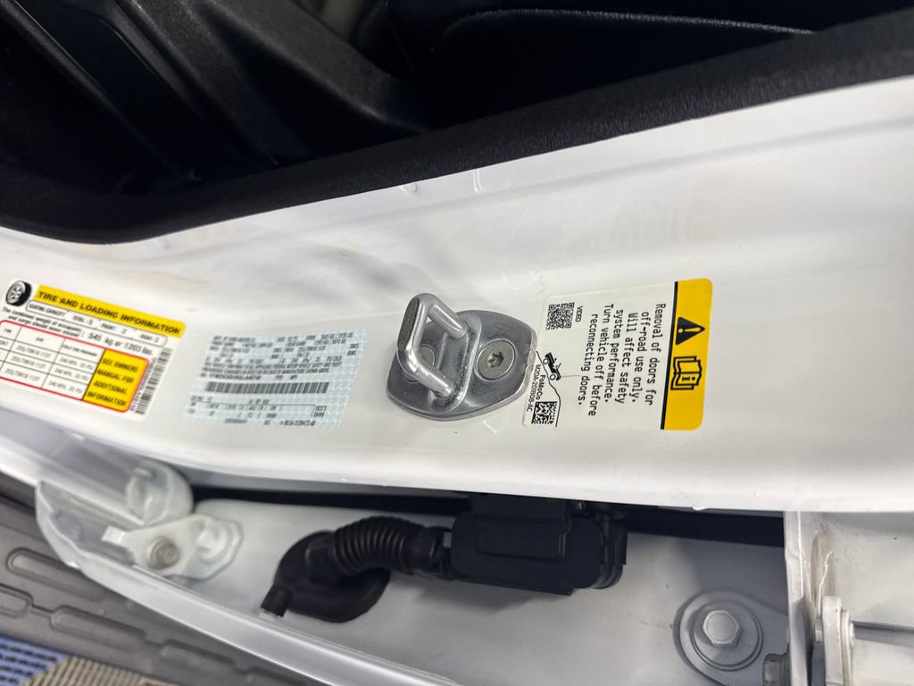 Certified 2025 Ford Bronco Outer Banks AWD/4WD image 32