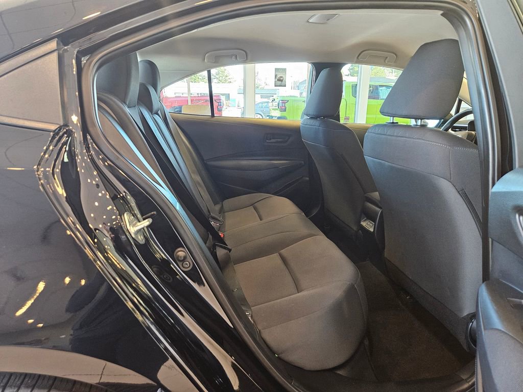 Used 2024 Toyota Corolla LE image 28