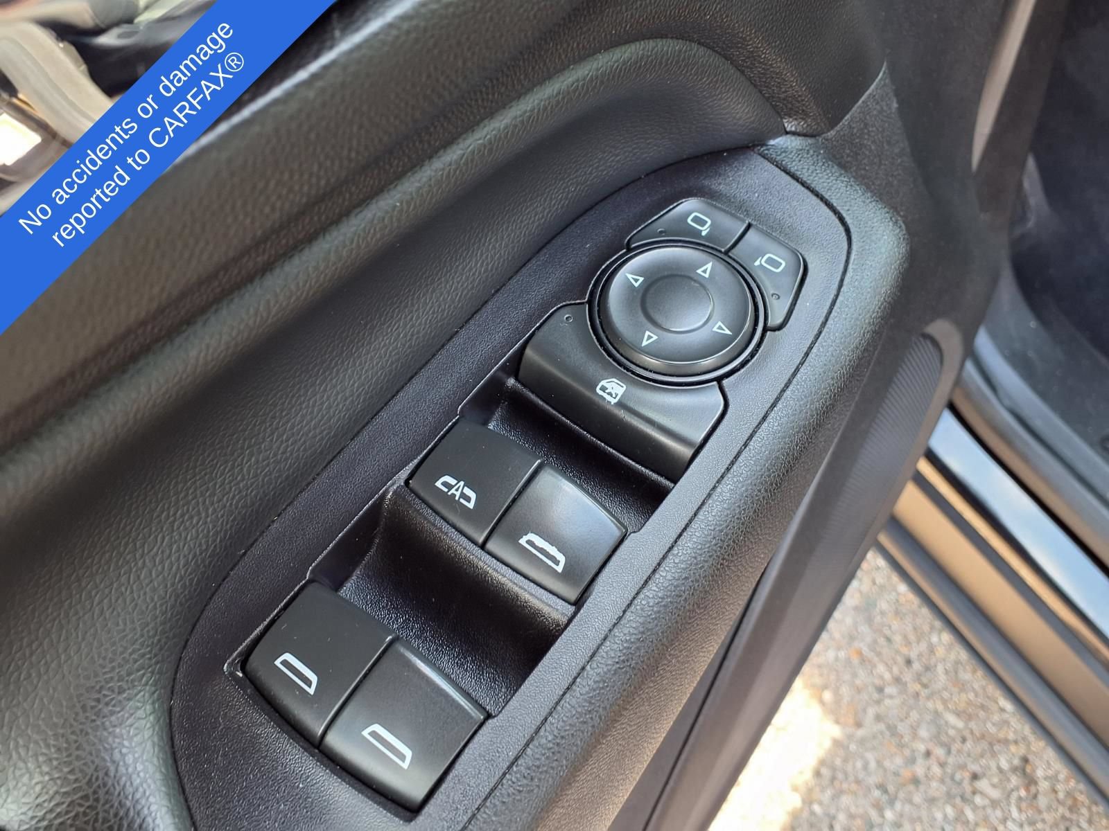 Used 2019 Chevrolet Equinox LT AWD/4WD image 16