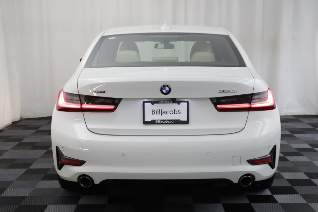 Used 2021 BMW 330i xDrive Sedan w/ Premium Package AWD/4WD image 15