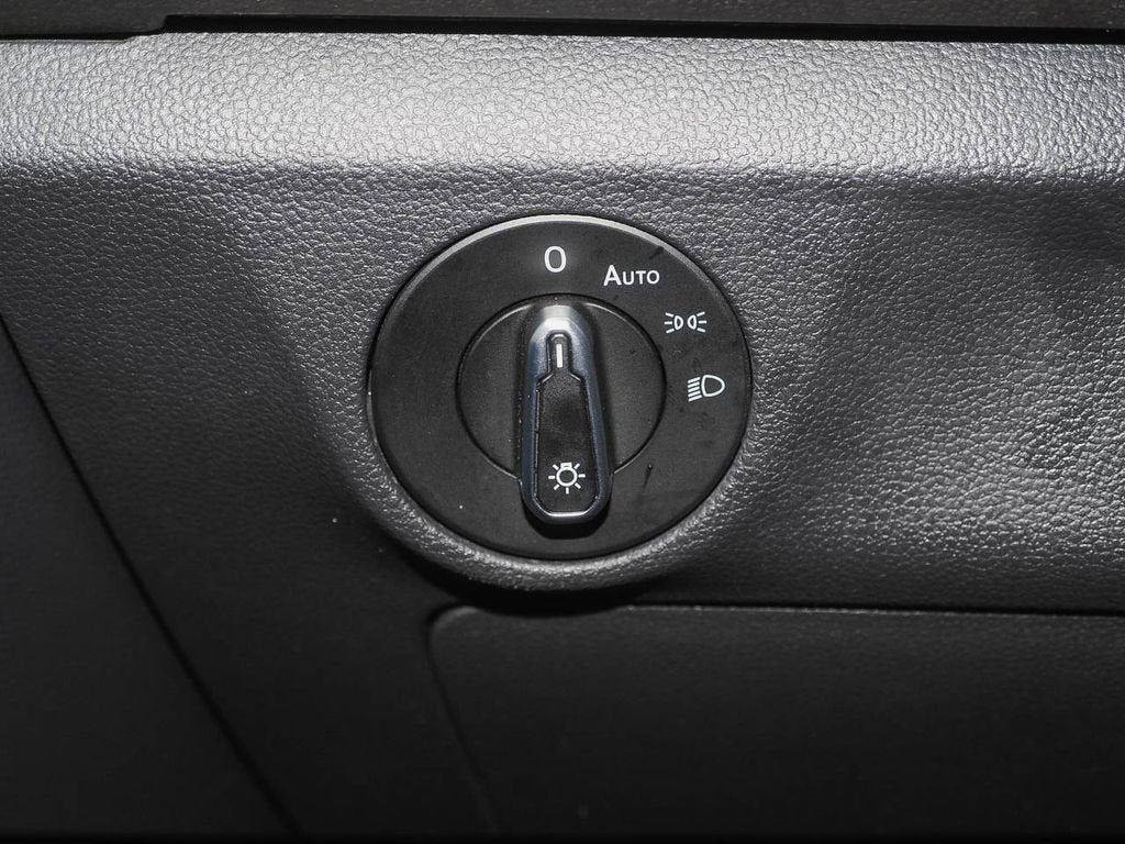Used 2023 Volkswagen Jetta SE FWD image 27