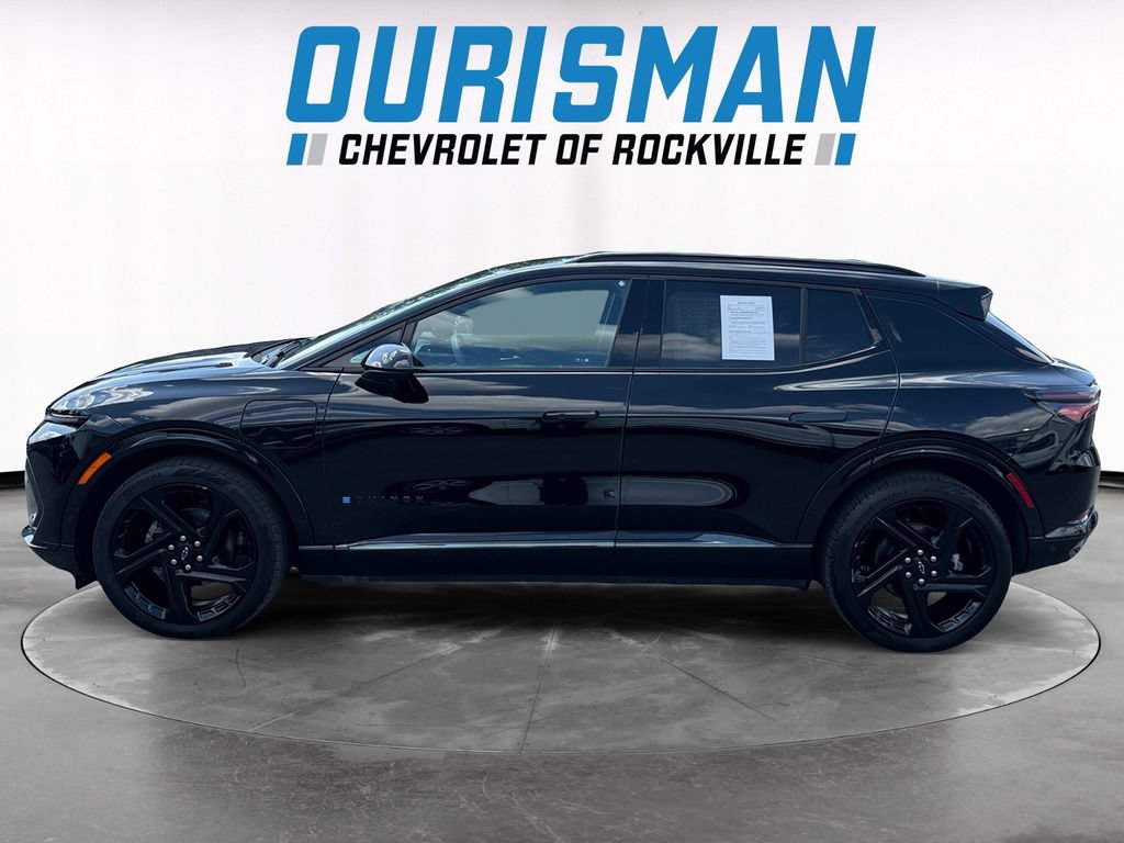 Used 2024 Chevrolet Equinox EV RS FWD image 3