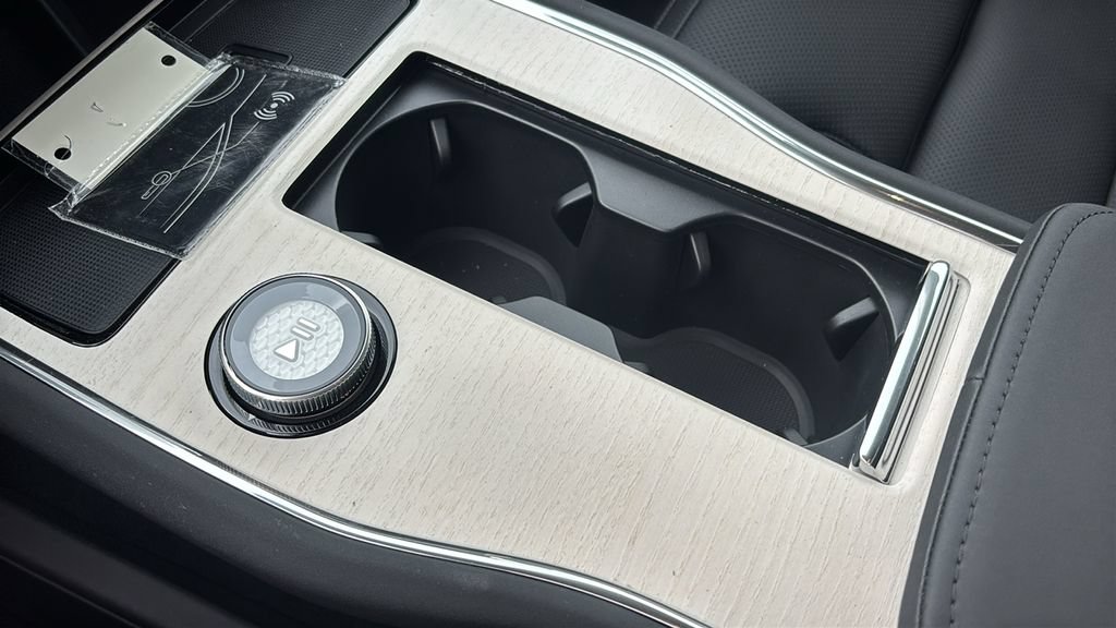New 2026 Volvo EX90 Ultra AWD/4WD image 20