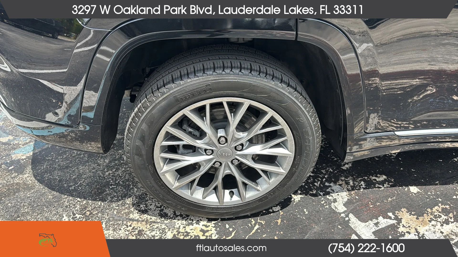 Used 2022 Jeep Grand Cherokee Summit w/ Luxury Tech Group V AWD/4WD image 15