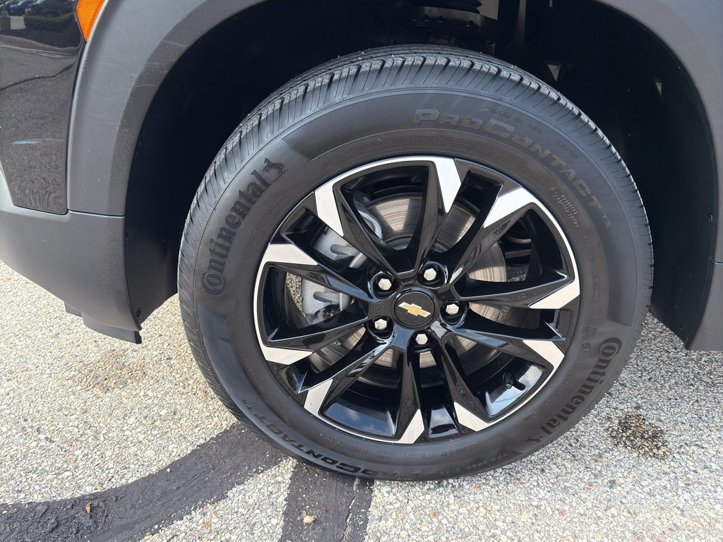 Used 2022 Chevrolet TrailBlazer LT w/ Convenience Package AWD/4WD image 8