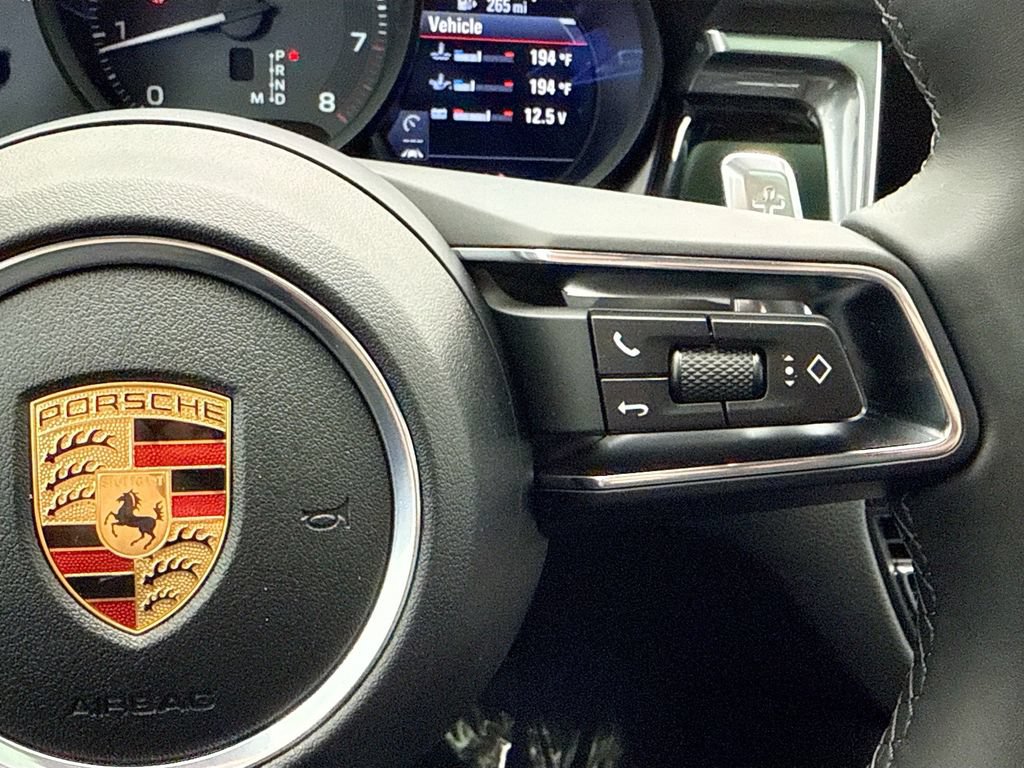 Used 2026 Porsche Macan AWD/4WD image 14