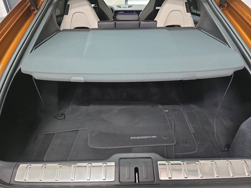 Certified 2024 Porsche Panamera 4 AWD/4WD image 30