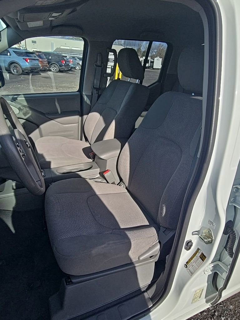 Used 2019 Nissan Frontier S image 10