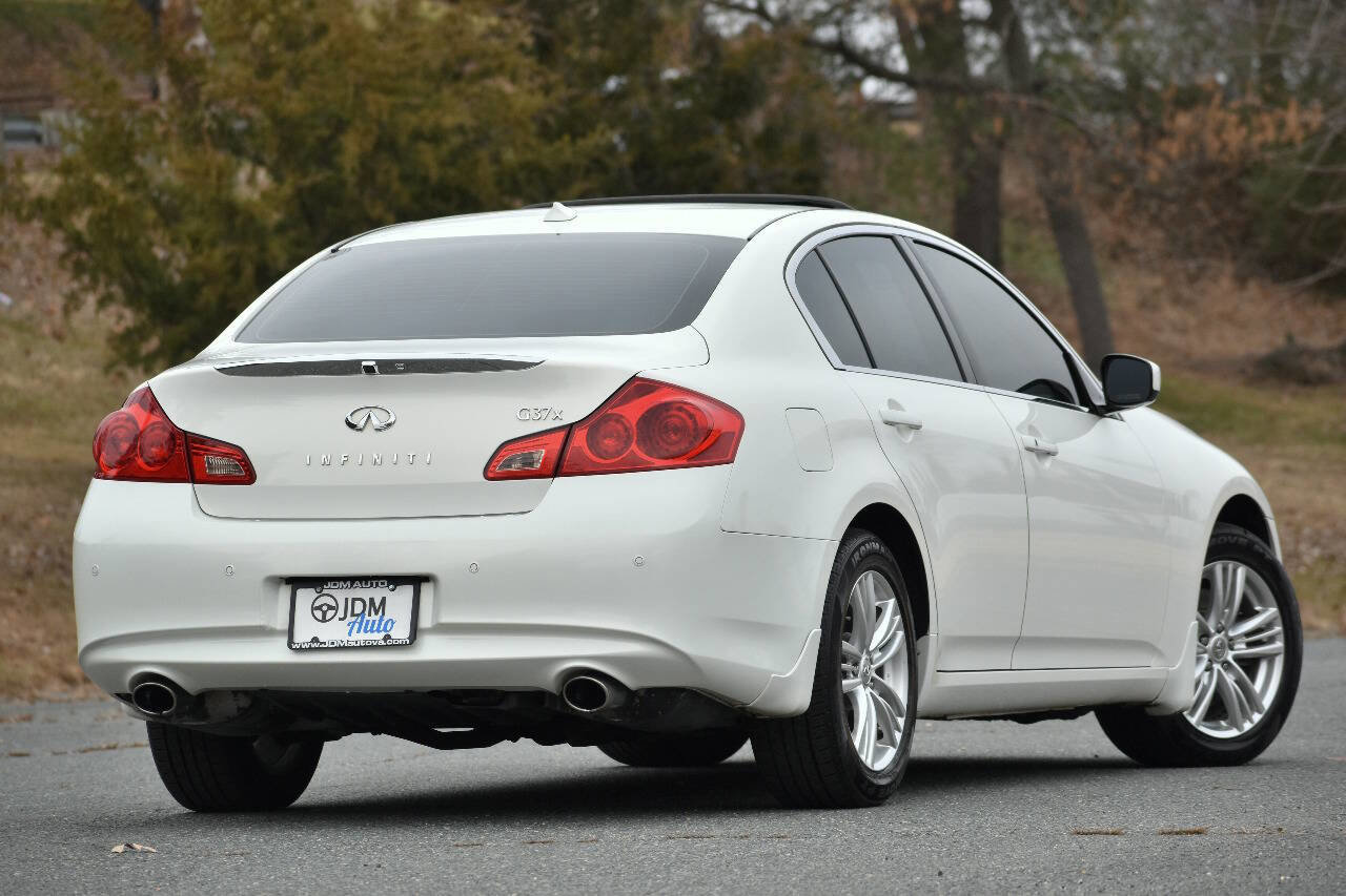 Used 2011 INFINITI G37 x Sedan w/ Premium Pkg image 5