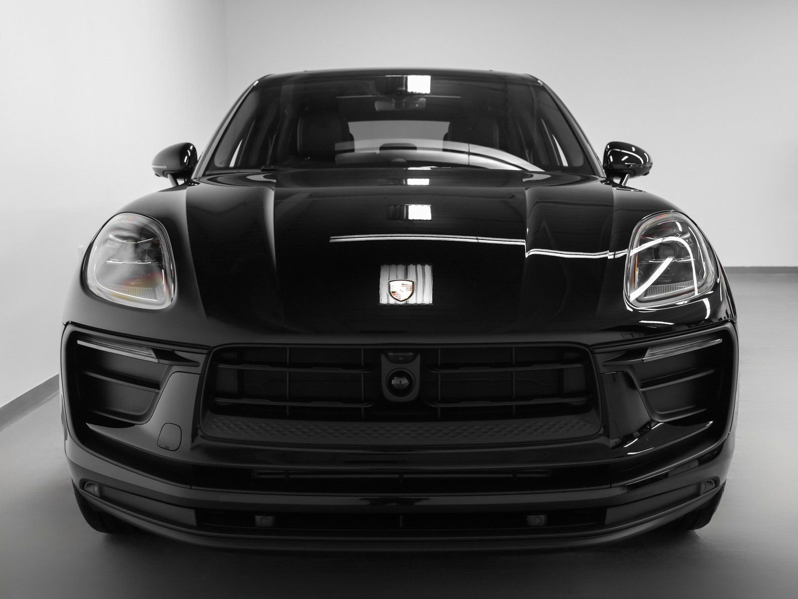 New 2026 Porsche Macan image 8