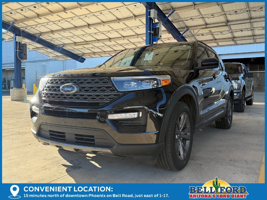 Used 2023 Ford Explorer XLT w/ Equipment Group 202A AWD/4WD image 2