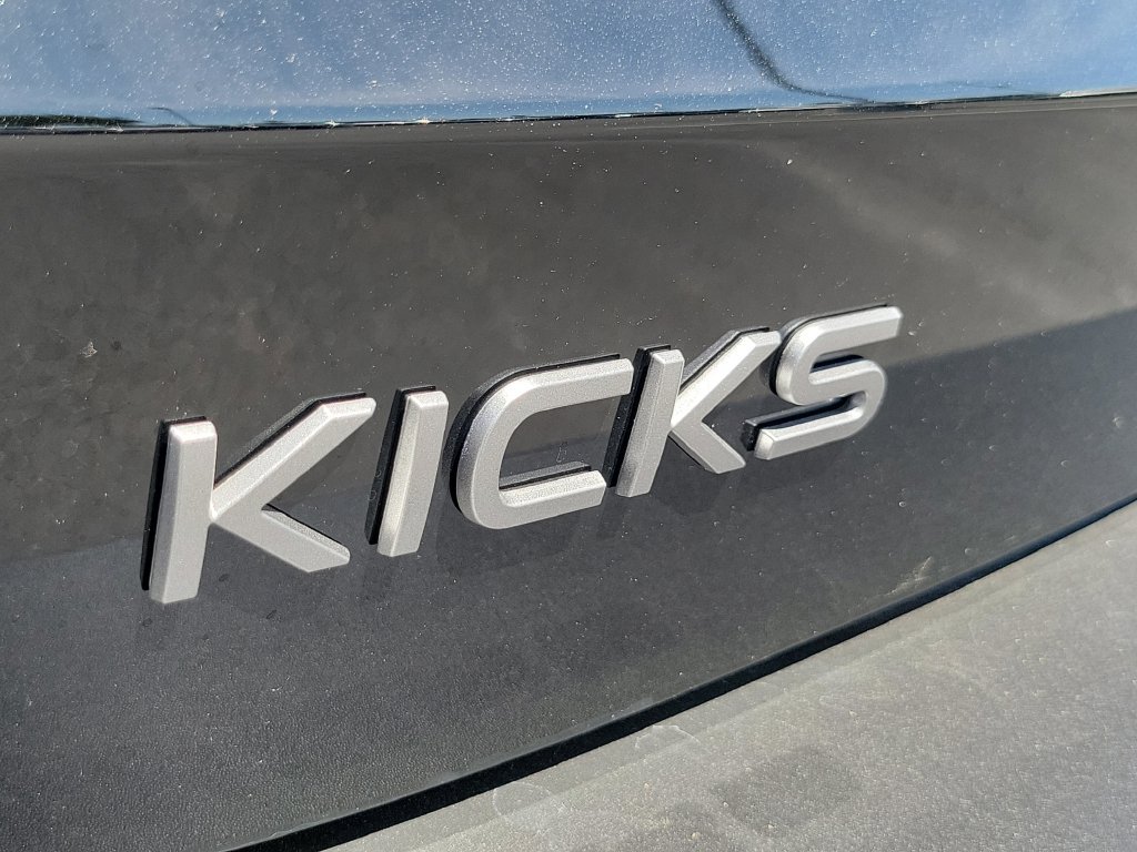 New 2026 Nissan Kicks SV w/ Charging Package FWD image 16