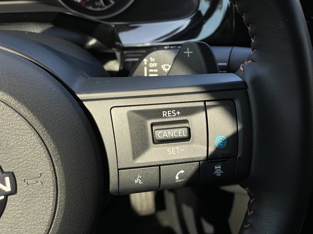 Used 2025 Nissan Pathfinder Rock Creek AWD/4WD image 14