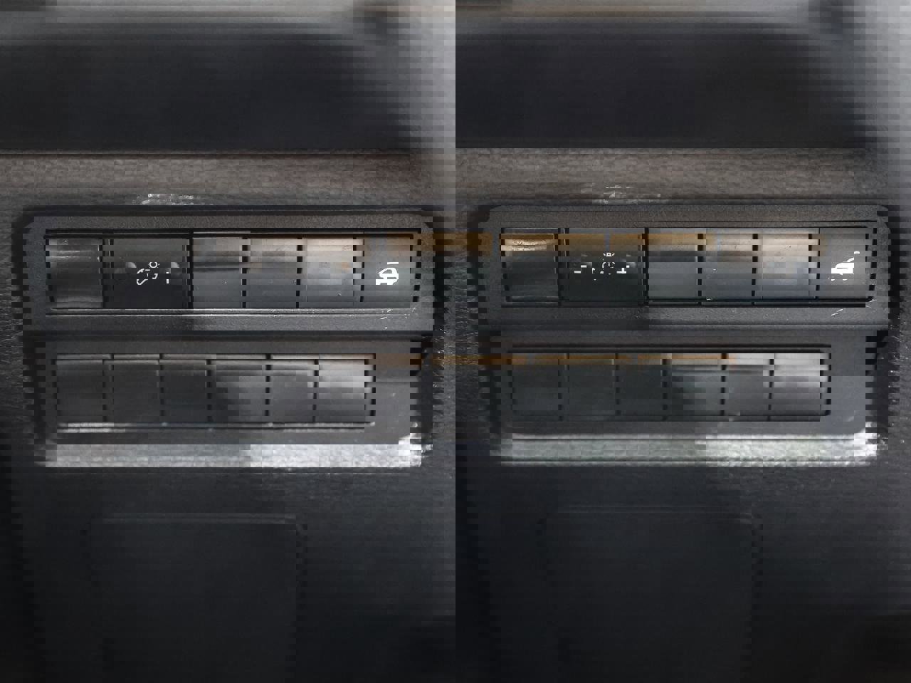 Used 2024 Mitsubishi Outlander SEL image 16