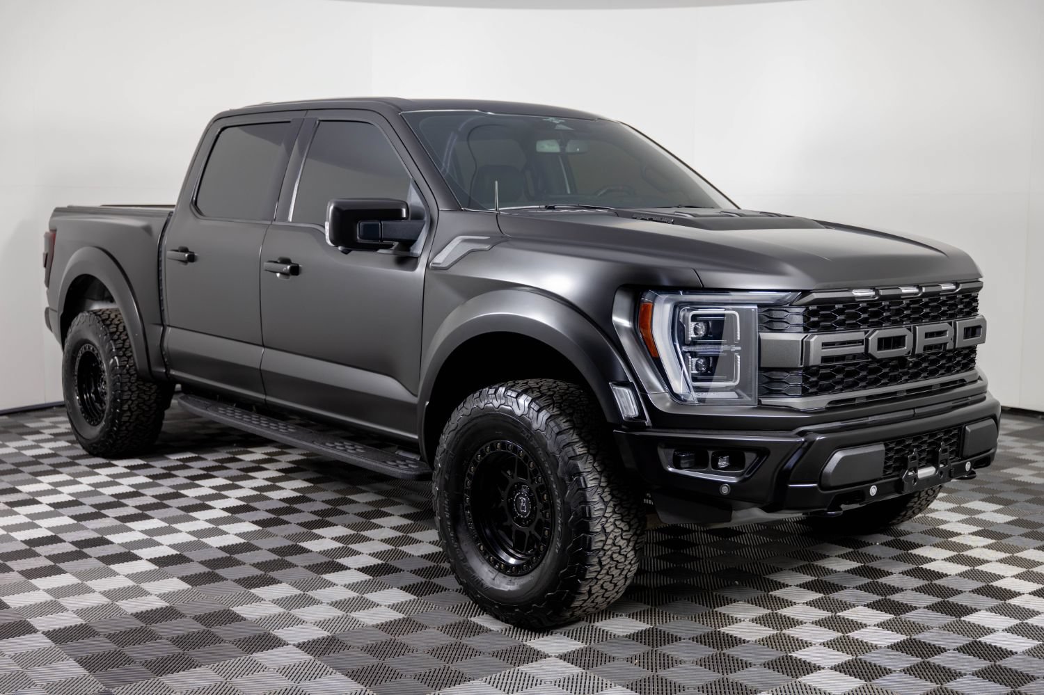 Used 2023 Ford F150 Raptor AWD/4WD image 10