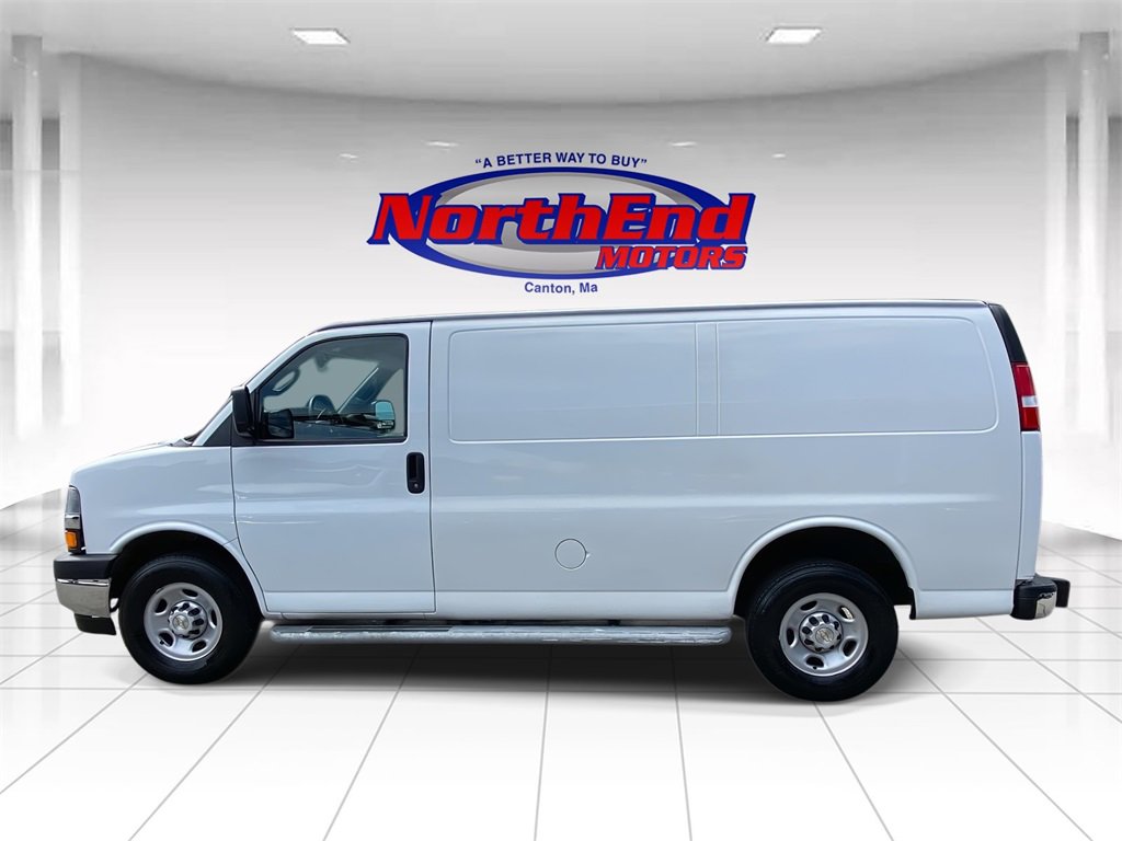 Used 2023 Chevrolet Express 2500 w/ Driver Convenience Package image 4