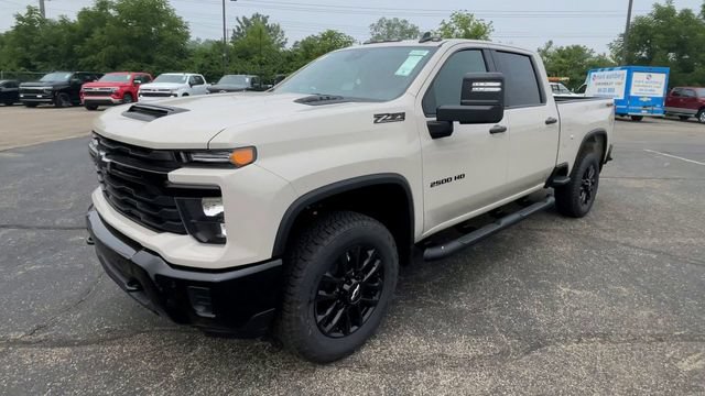New 2026 Chevrolet Silverado 2500 Custom w/ Custom Value Package AWD/4WD image 6