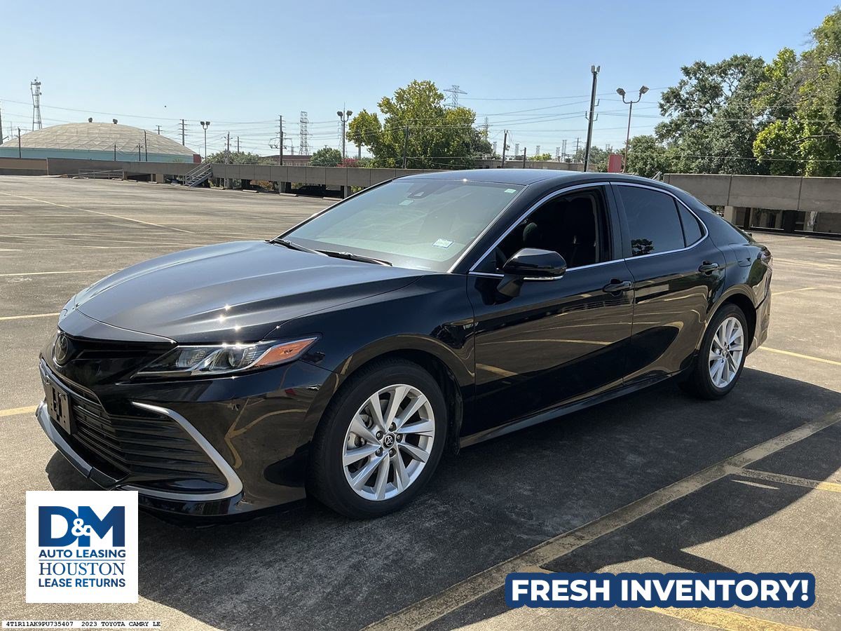 Used 2023 Toyota Camry LE w/ Convenience Package FWD image 2