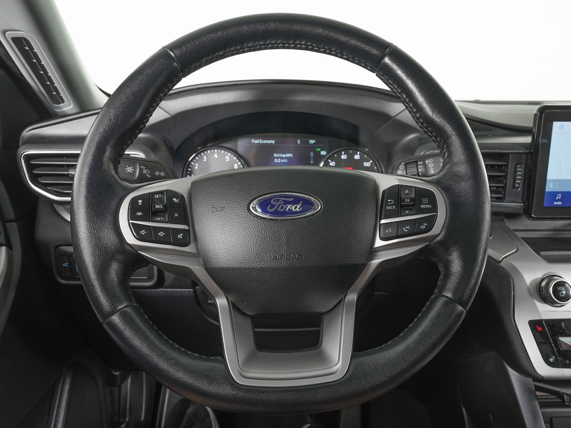 Used 2022 Ford Explorer XLT w/ Equipment Group 202A image 18