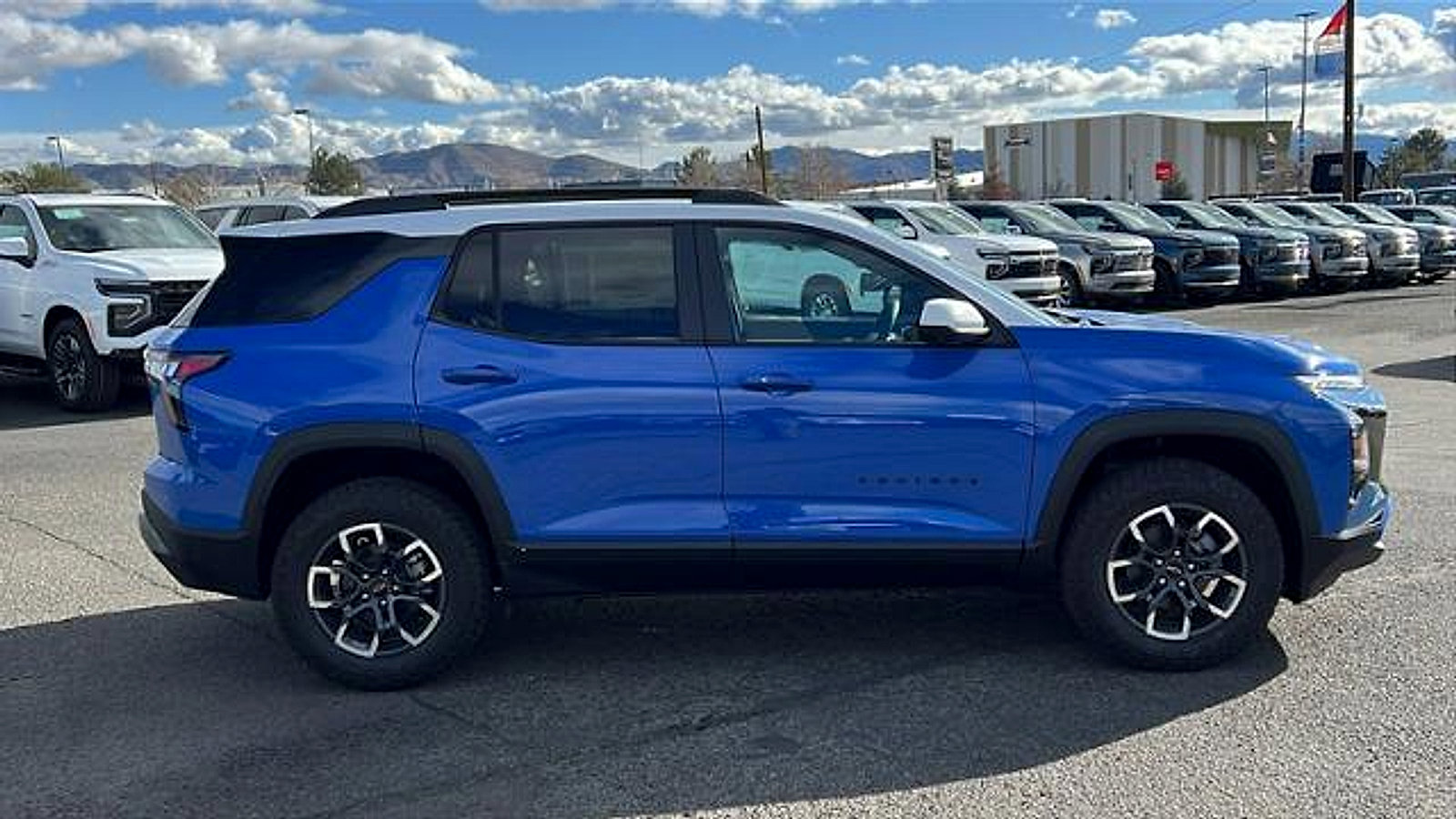 New 2026 Chevrolet Equinox ACTIV w/ Convenience Package III image 4