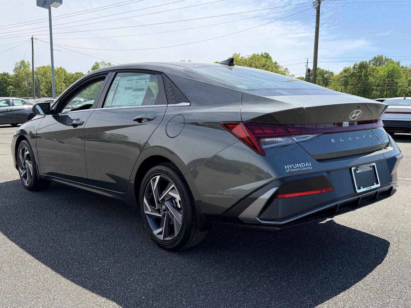 New 2026 Hyundai Elantra Limited image 4