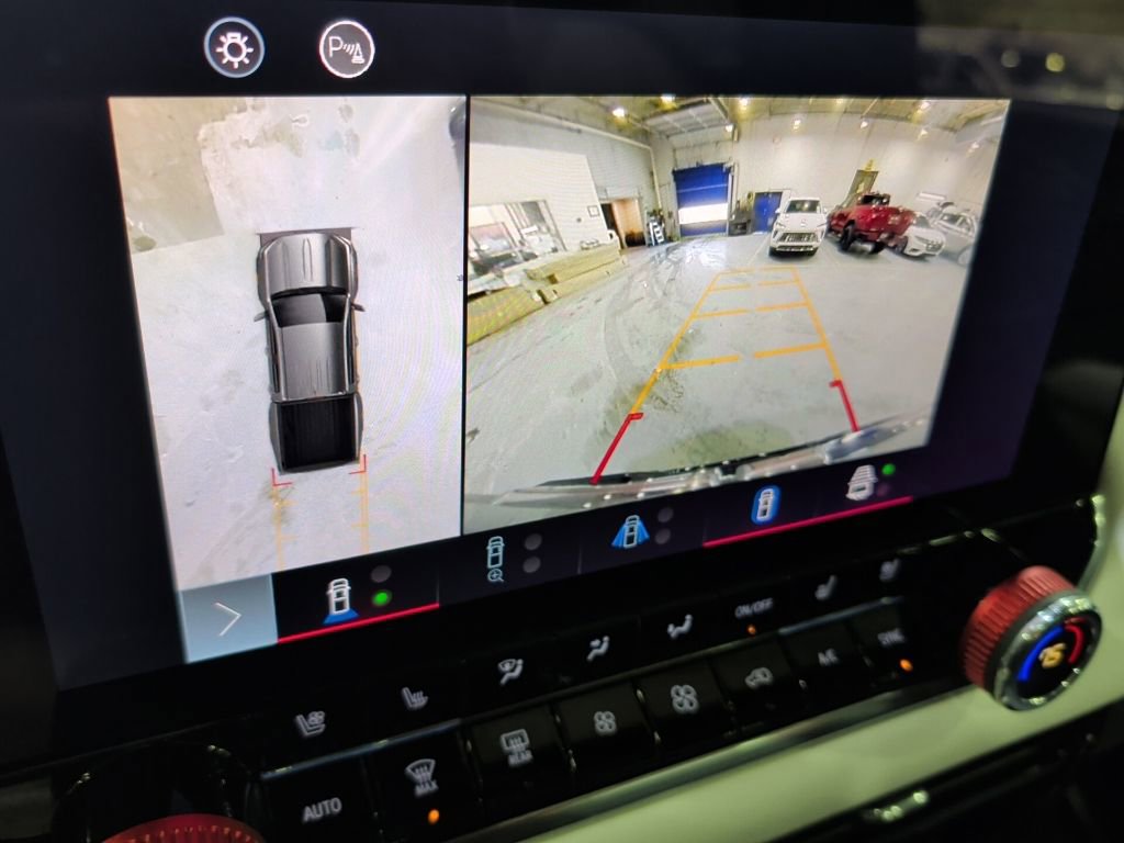 Used 2024 GMC Canyon AT4X image 22