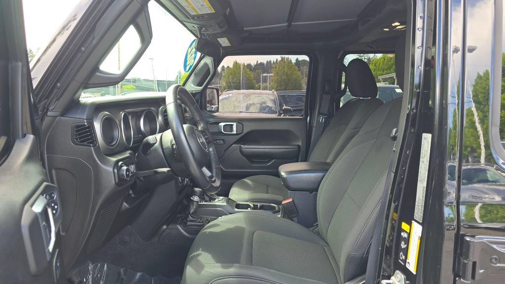 Used 2022 Jeep Wrangler Unlimited Sport AWD/4WD image 21