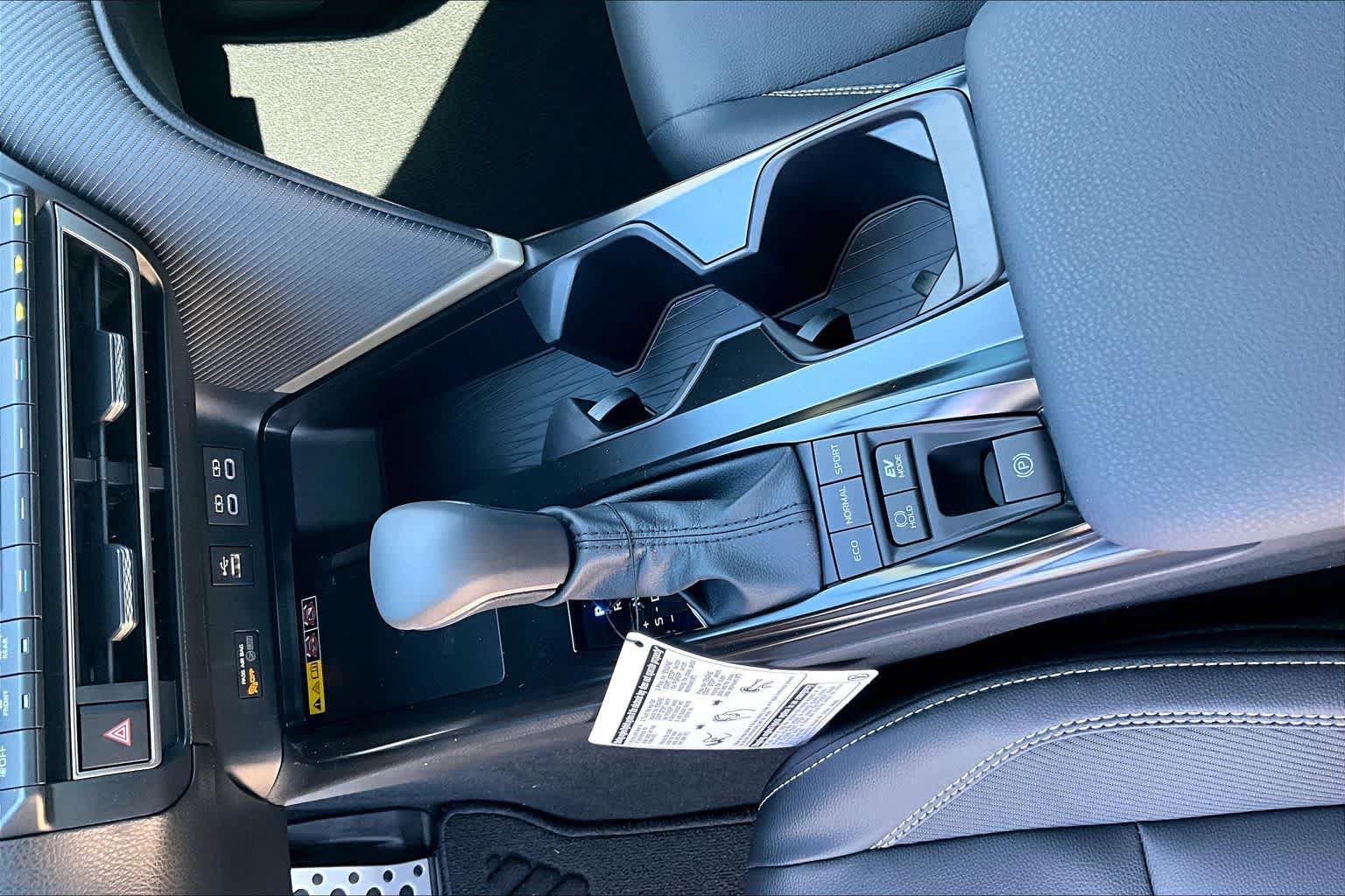 New 2026 Toyota Camry SE w/ Convenience Package FWD image 7