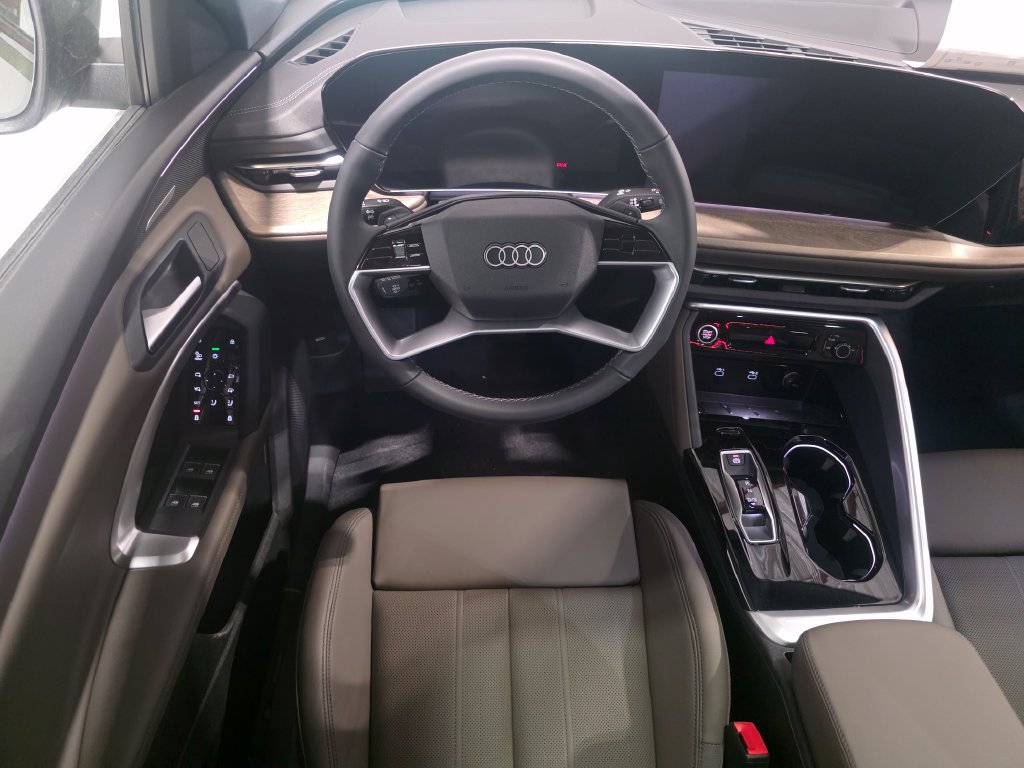 New 2026 Audi Q5 Premium Plus AWD/4WD image 16