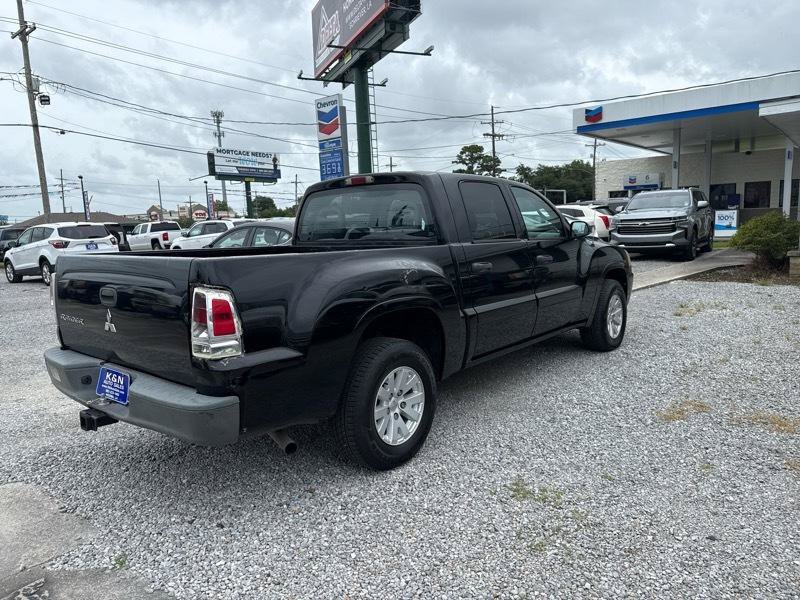 Used 2006 Mitsubishi Raider LS RWD image 4