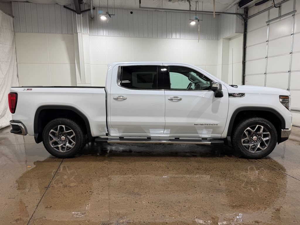 New 2026 GMC Sierra 1500 SLT w/ SLT Premium Package AWD/4WD image 16