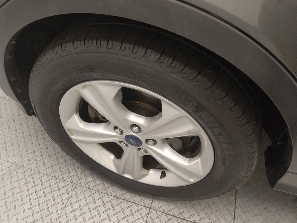 Used 2015 Ford Escape SE w/ Equipment Group 201A AWD/4WD image 31