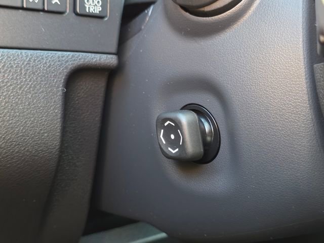 Used 2024 Lexus ES 300h w/ Premium Package image 38