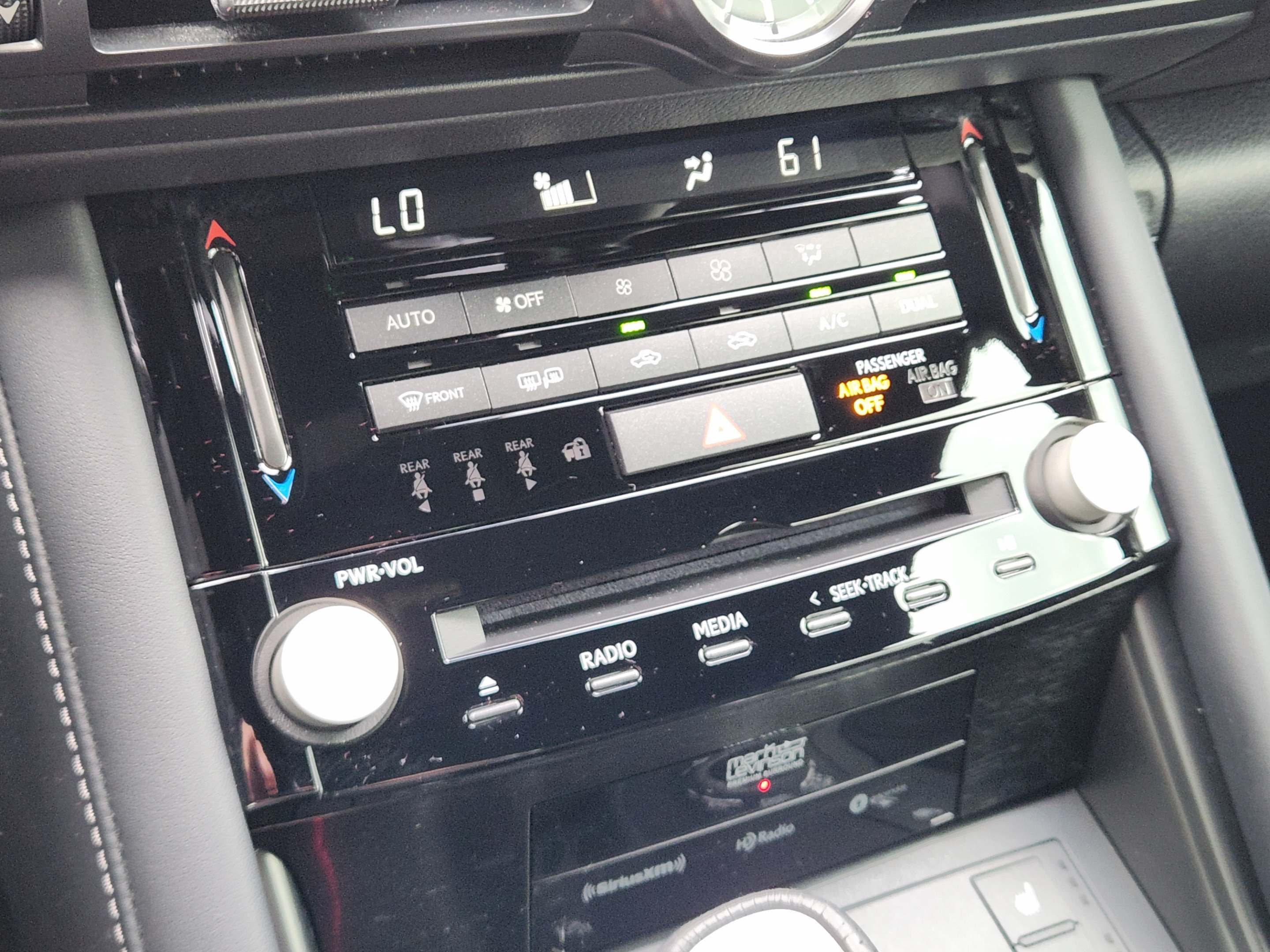 Used 2024 Lexus IS 350 F Sport RWD image 12