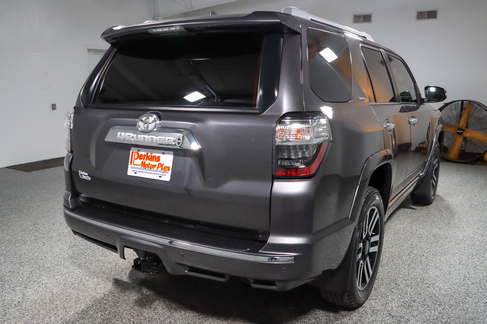 Used 2022 Toyota 4Runner Limited AWD/4WD image 7