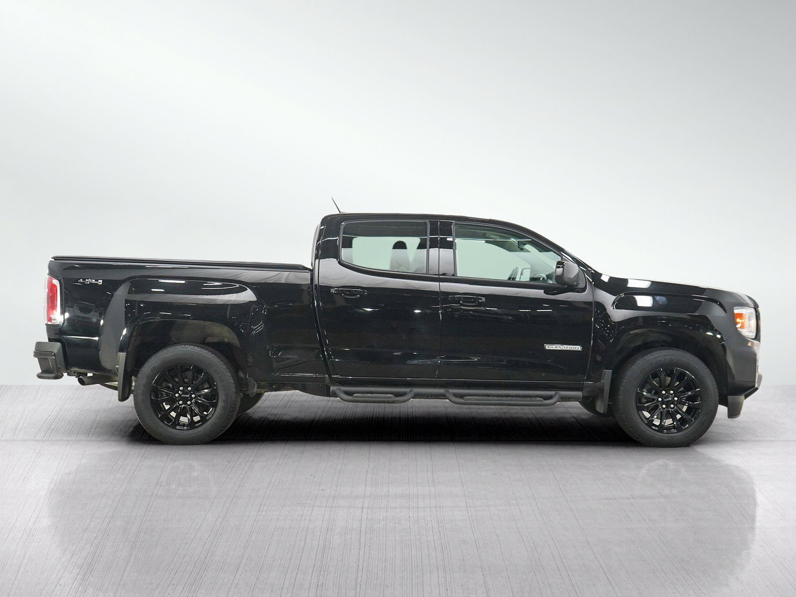 Used 2022 GMC Canyon Elevation w/ Elevation Premium Package AWD/4WD image 6