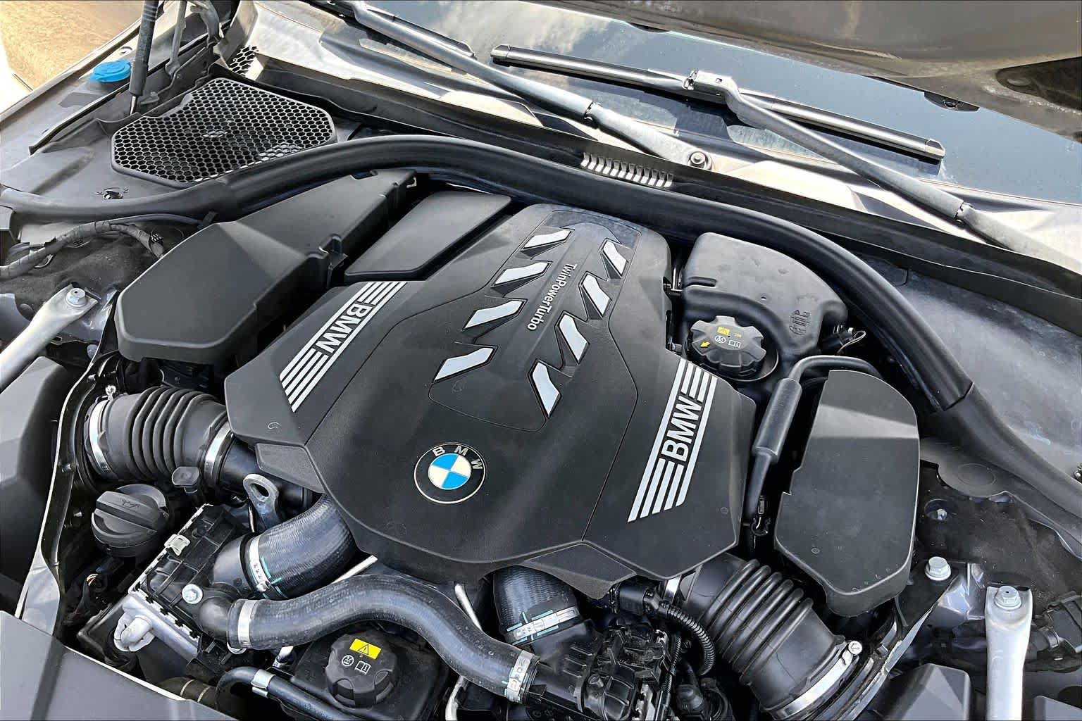 Used 2020 BMW 750i xDrive w/ Executive Package AWD/4WD image 31