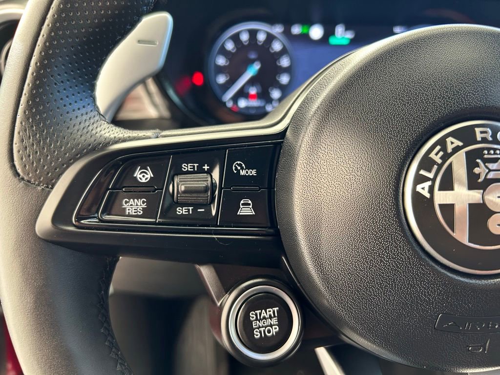 New 2024 Alfa Romeo Tonale Veloce w/ Active Assist Package image 35
