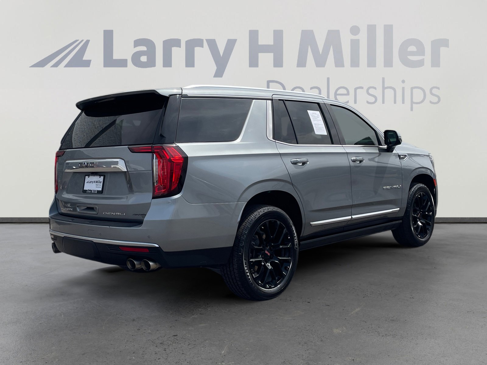 Used 2023 GMC Yukon Denali w/ Max Trailering Package image 5