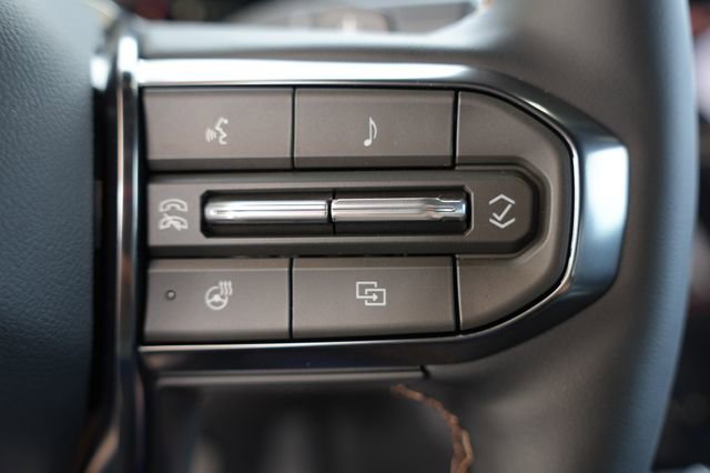 New 2026 GMC Acadia AT4 w/ Luxury Package image 13