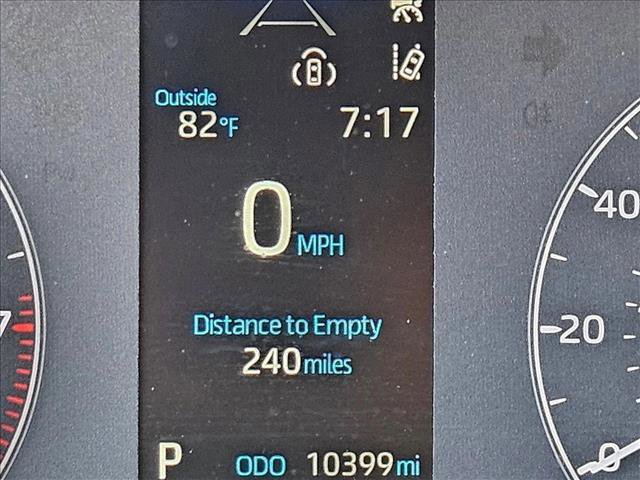 Used 2025 Toyota Corolla LE FWD image 10