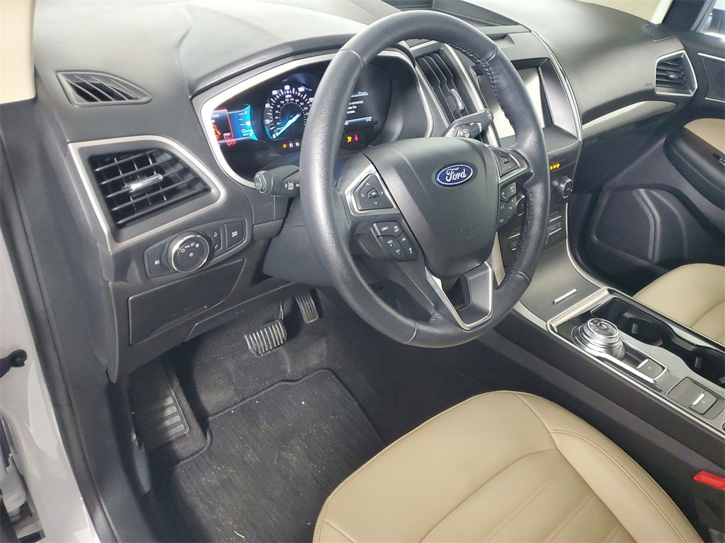 Used 2020 Ford Edge SEL image 10