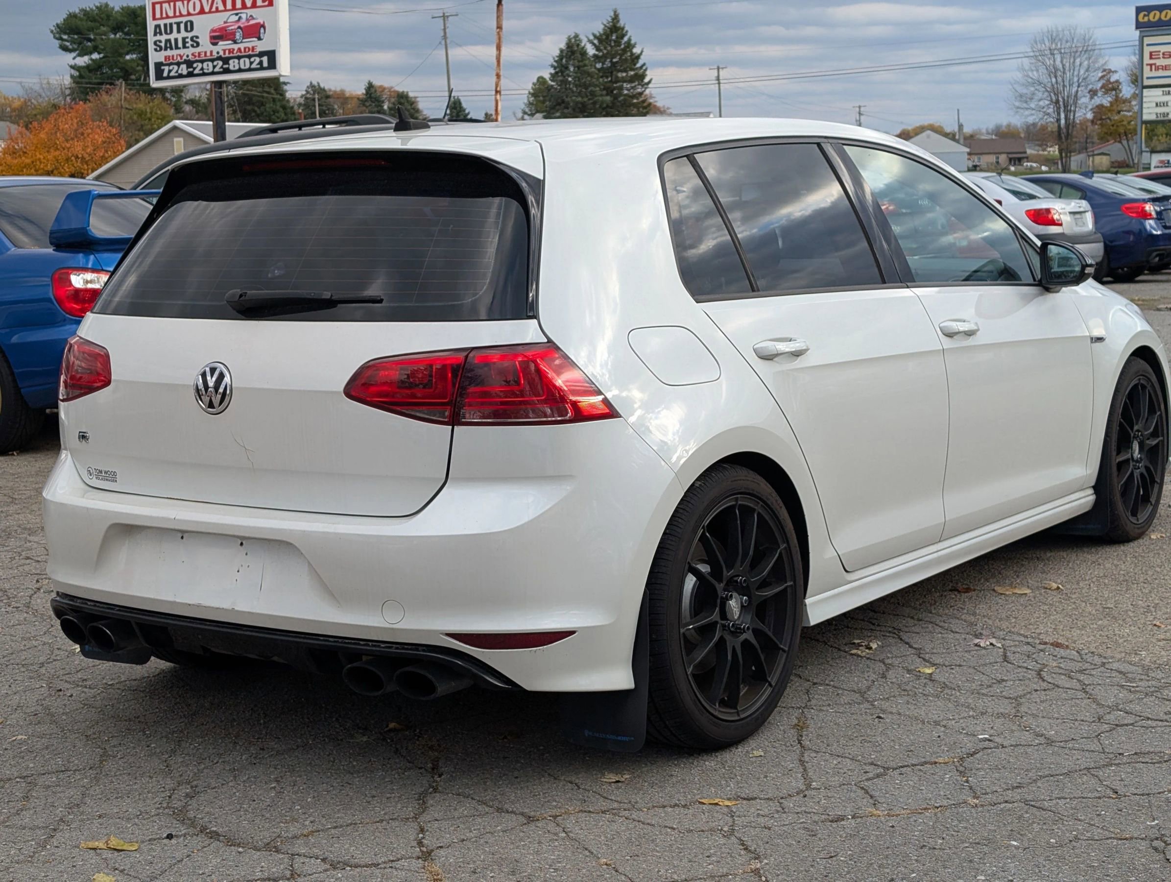 Used 2016 Volkswagen Golf 4-Door image 6