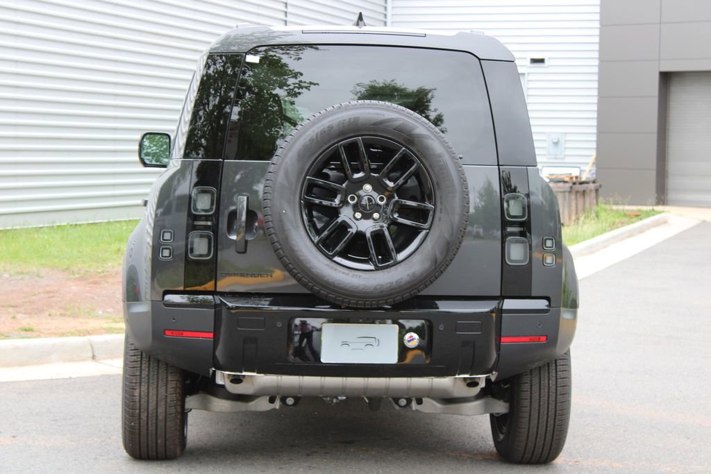 New 2026 Land Rover Defender 110 S AWD/4WD image 5