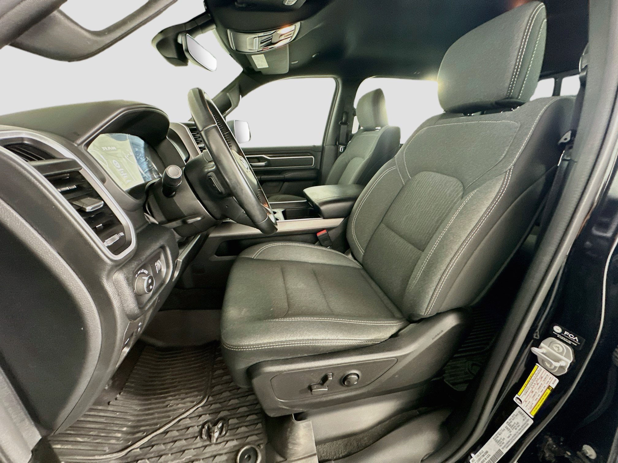 Used 2022 RAM 1500 Big Horn AWD/4WD image 13