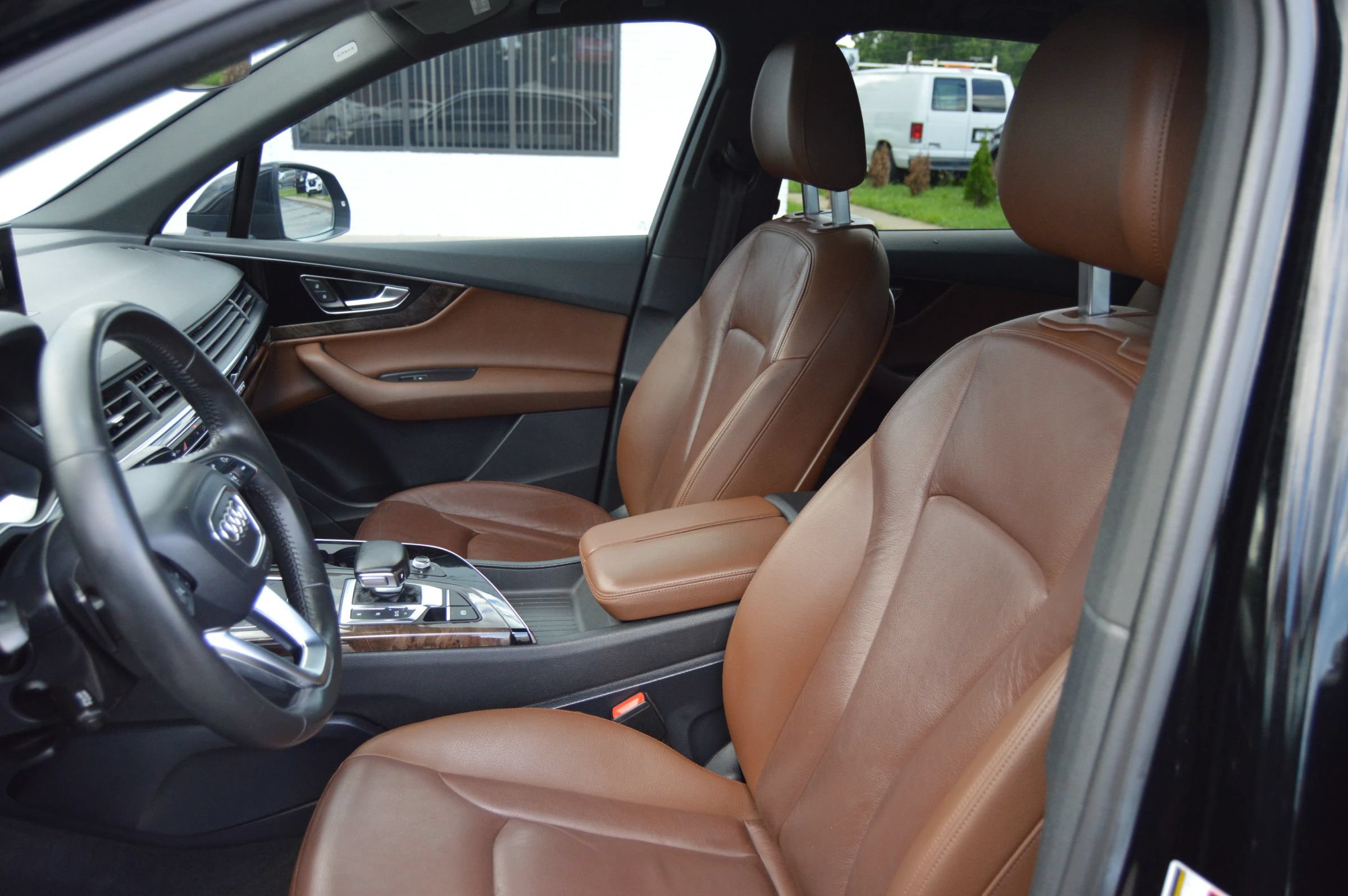 Used 2017 Audi Q7 3.0T Premium AWD/4WD image 10
