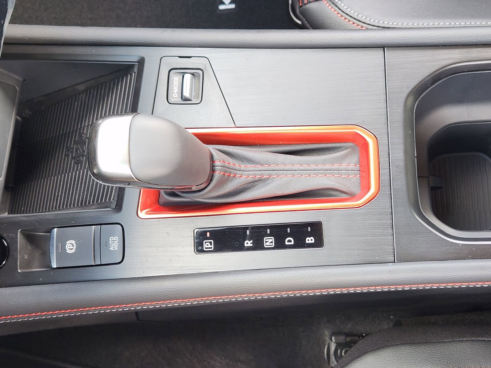 New 2026 Nissan Kicks SR image 19