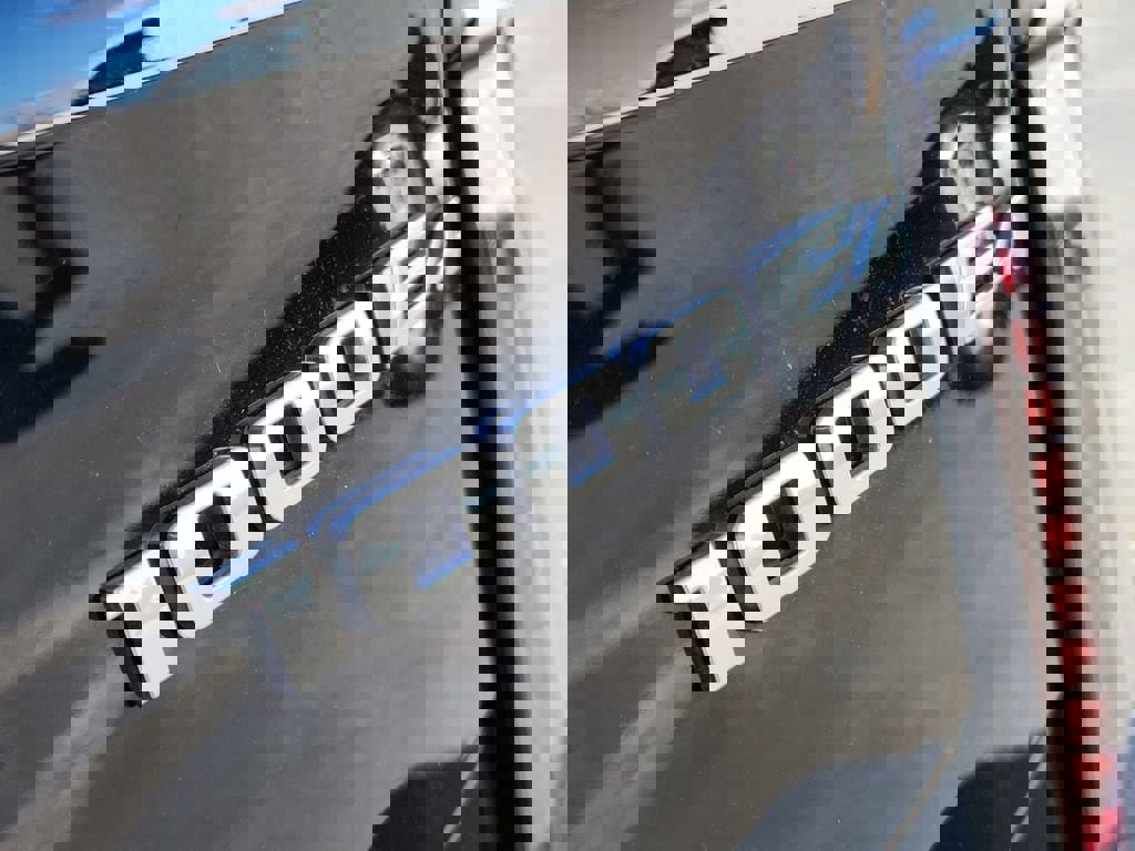 New 2025 Cadillac Escalade IQ Luxury 2 AWD/4WD image 7