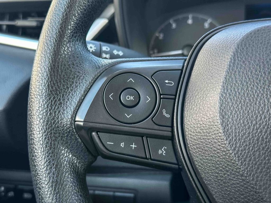 Used 2024 Toyota Corolla LE image 27